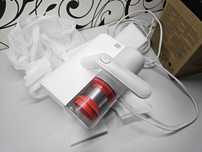 ПРОДАМ Xiaomi Dust Mite Vacuum Cleaner Ручной Пылесос с Вибрацией.