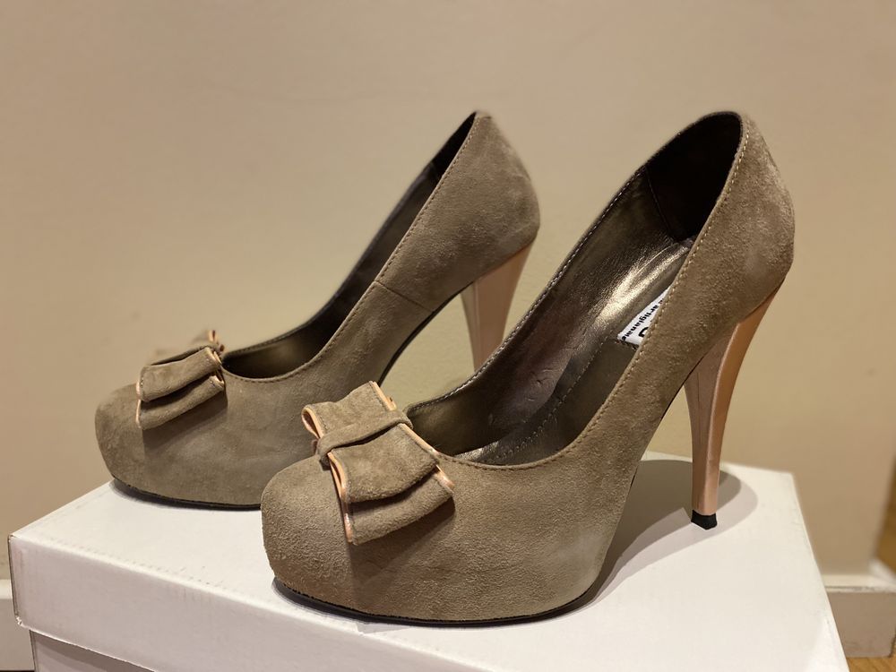 Pantofi eleganti