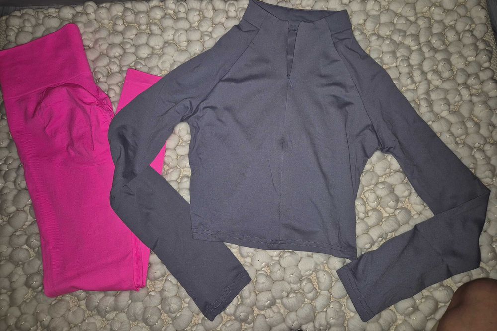 Bluza dama crop xs noua