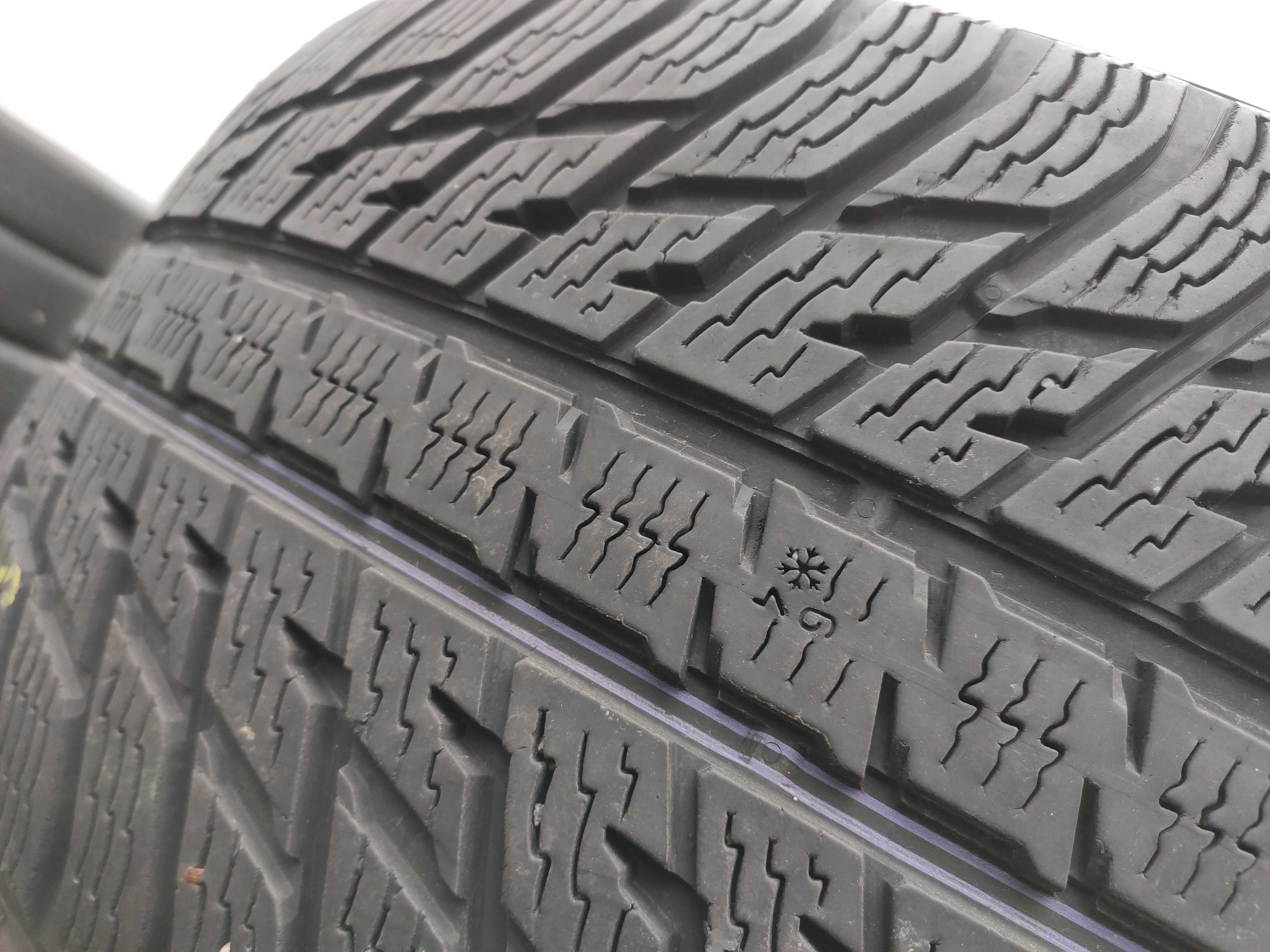 2бр Зимни гуми 275 40 21 - Nokian