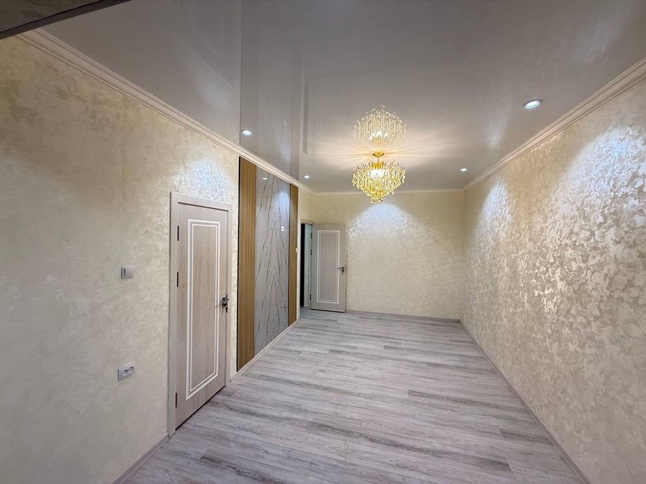 Юнусабад 15 квартал. Продается квартира  1/1/4