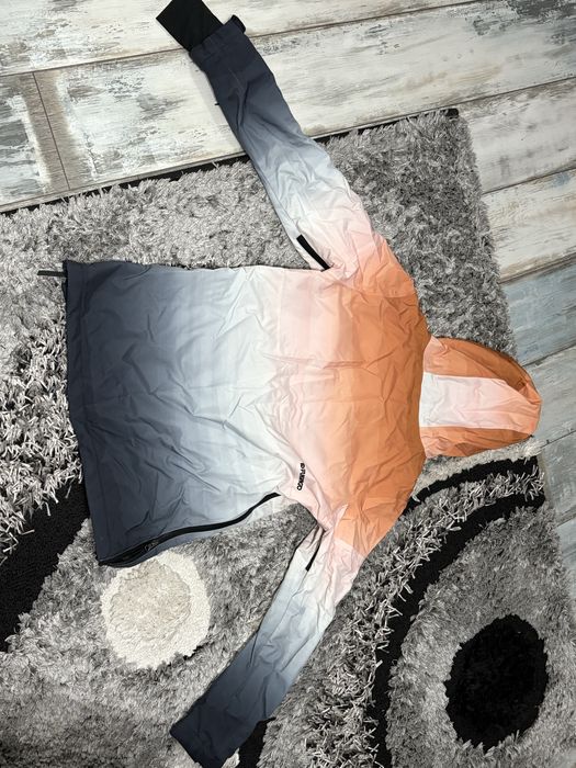 Geaca de ski tip hanorac, Fungdango