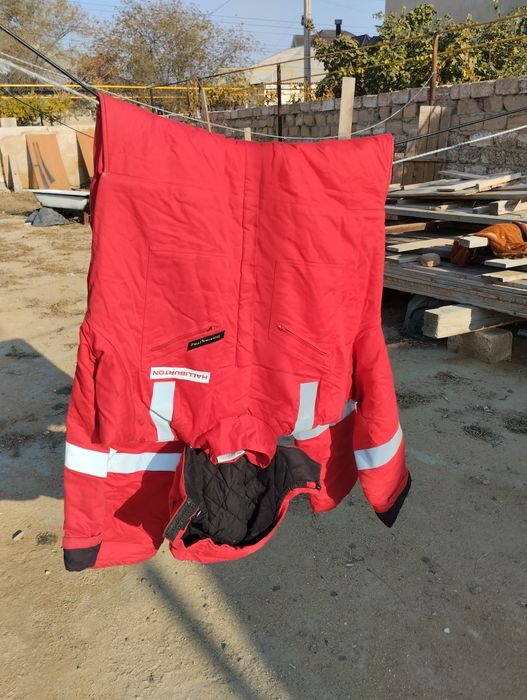 Берцы 45размер,60/185 комбинезон сатылады.