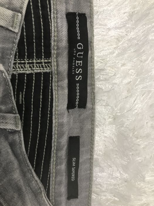 Blugi bărbăteși Guess