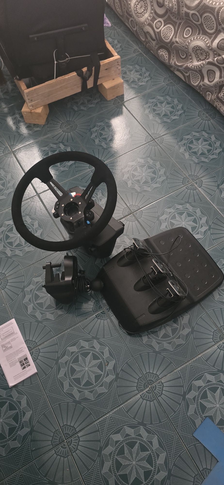 Logitech g29 в отлично състояние