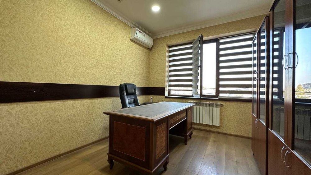 186 кв.м Офис с мебелью 5 кабинетов 13 у.е
