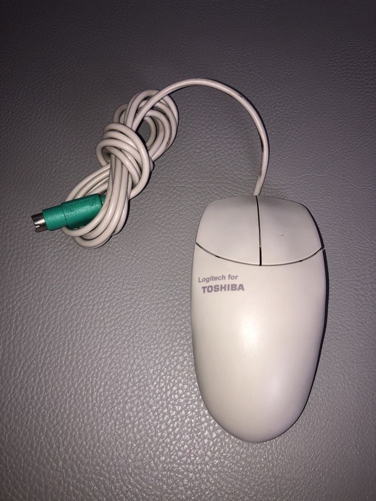 Мишка за компютър с порт PS2