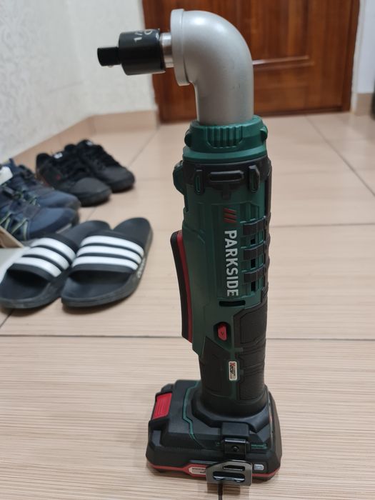 Cheie clicket Parkside cu patrat 1/2 cu acumulator si incarcator