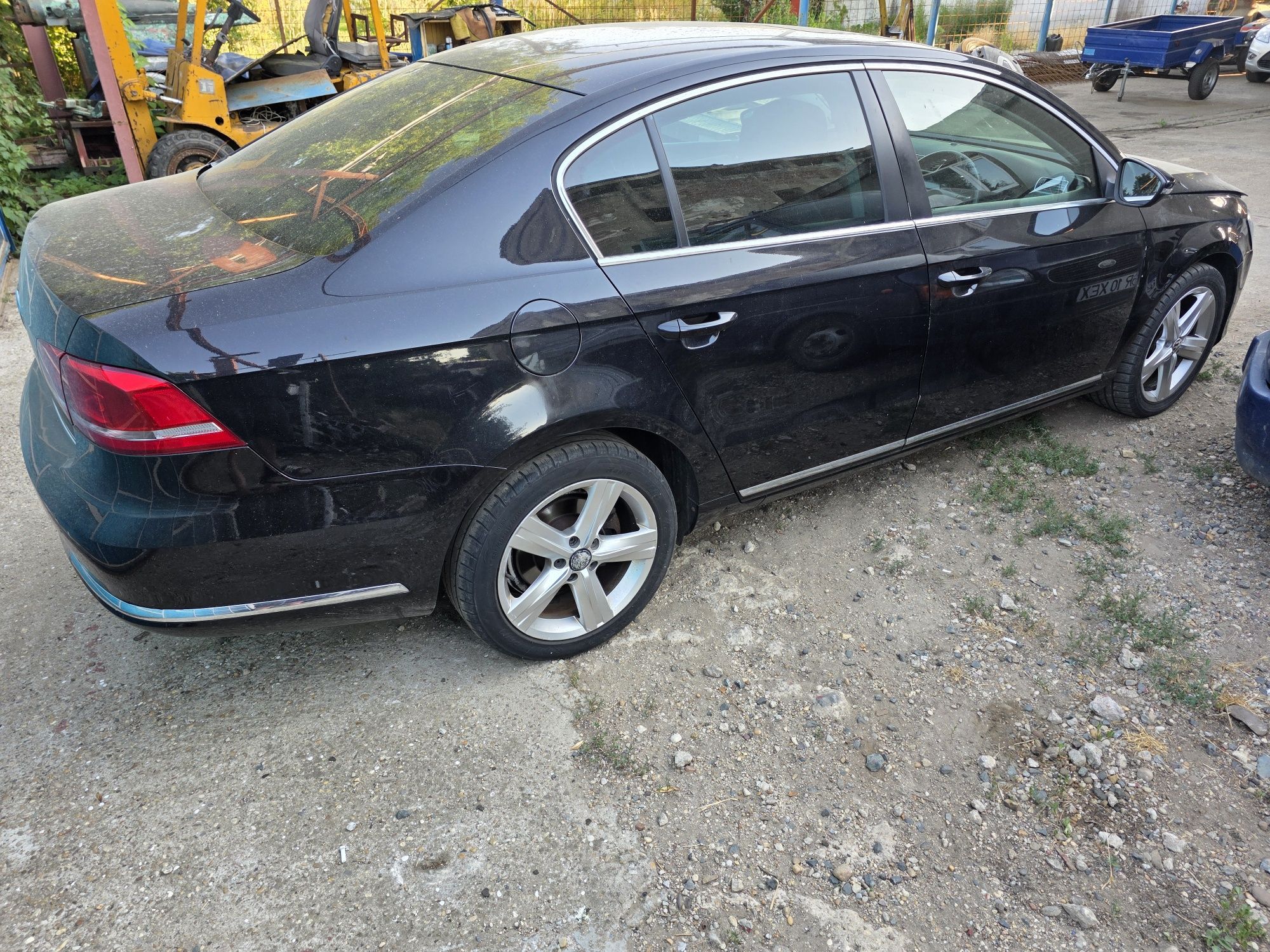 Dezmembrez Passat B7 1.6 tdi Cayc