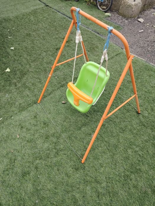 Leagan pentru copii mici