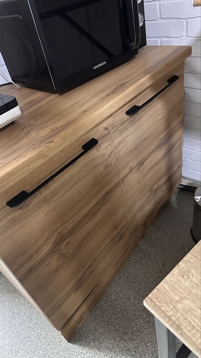 шкаф кухонный длина 100см высота 150 есть верхние 2 полки