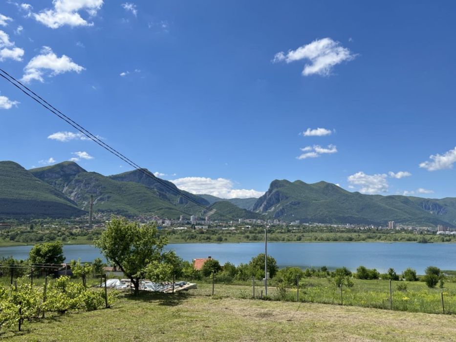 Враца Парцел над язовира