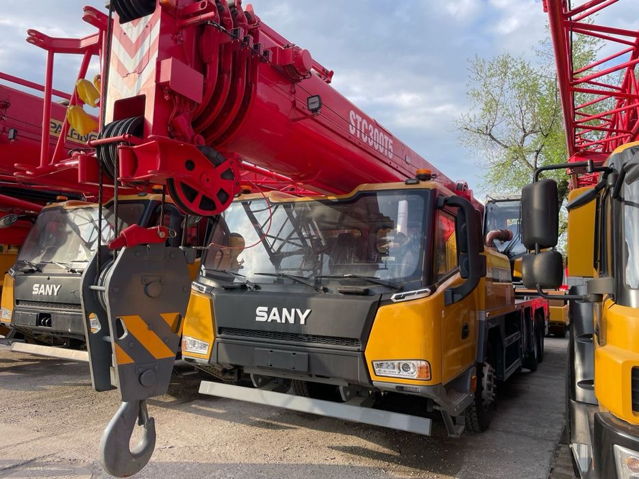 Автокран китаец  от 25 до 70 тон