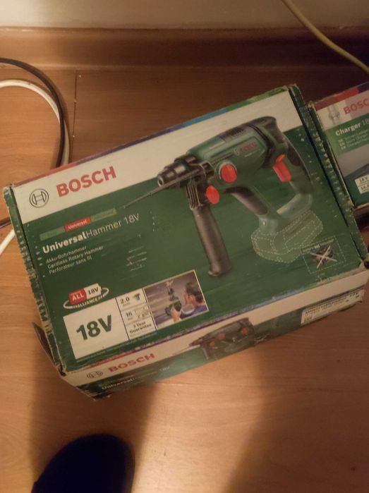 Bormașină Bosch 18V acumulator