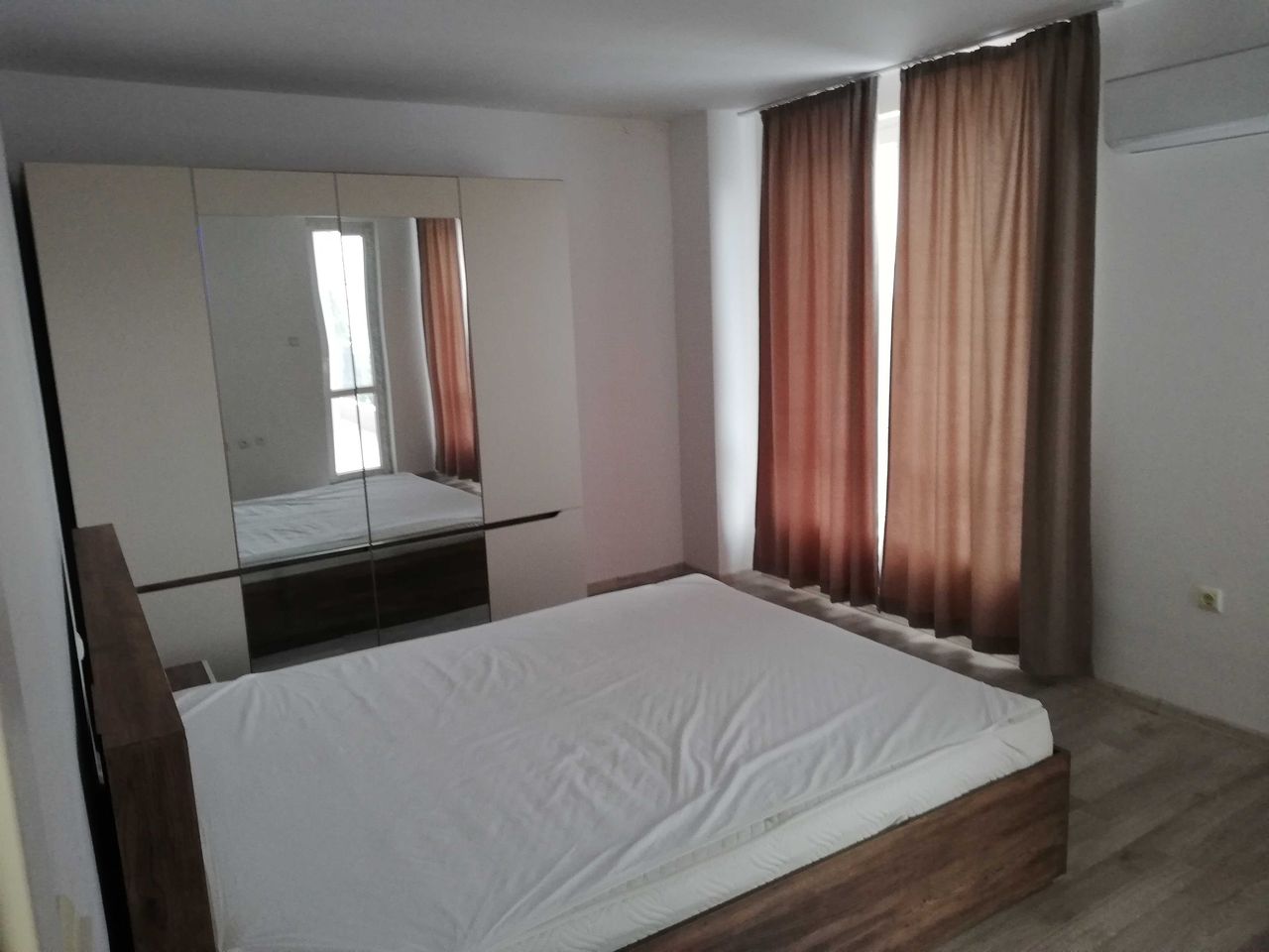Дава се под наем Двустаен апартамент в Поморие - 77 кв.м за 408 € - Снимка #12