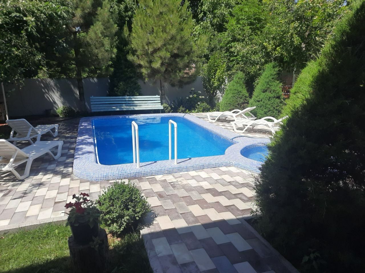 Humsonda oilaviy dacha