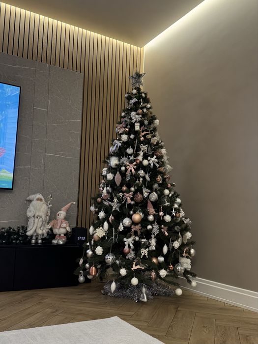 Продам искусственную ёлку