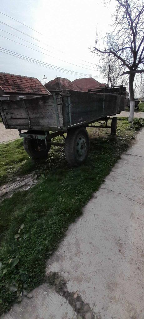 Remorca de tractor stare buna