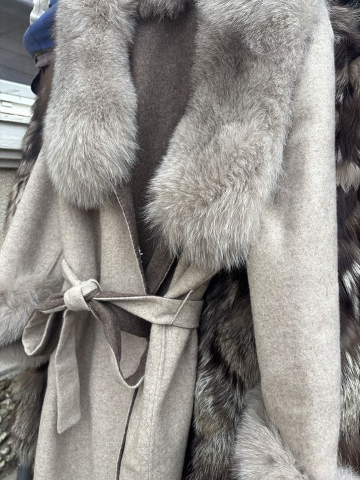 Haina de stofa cu blana naturala