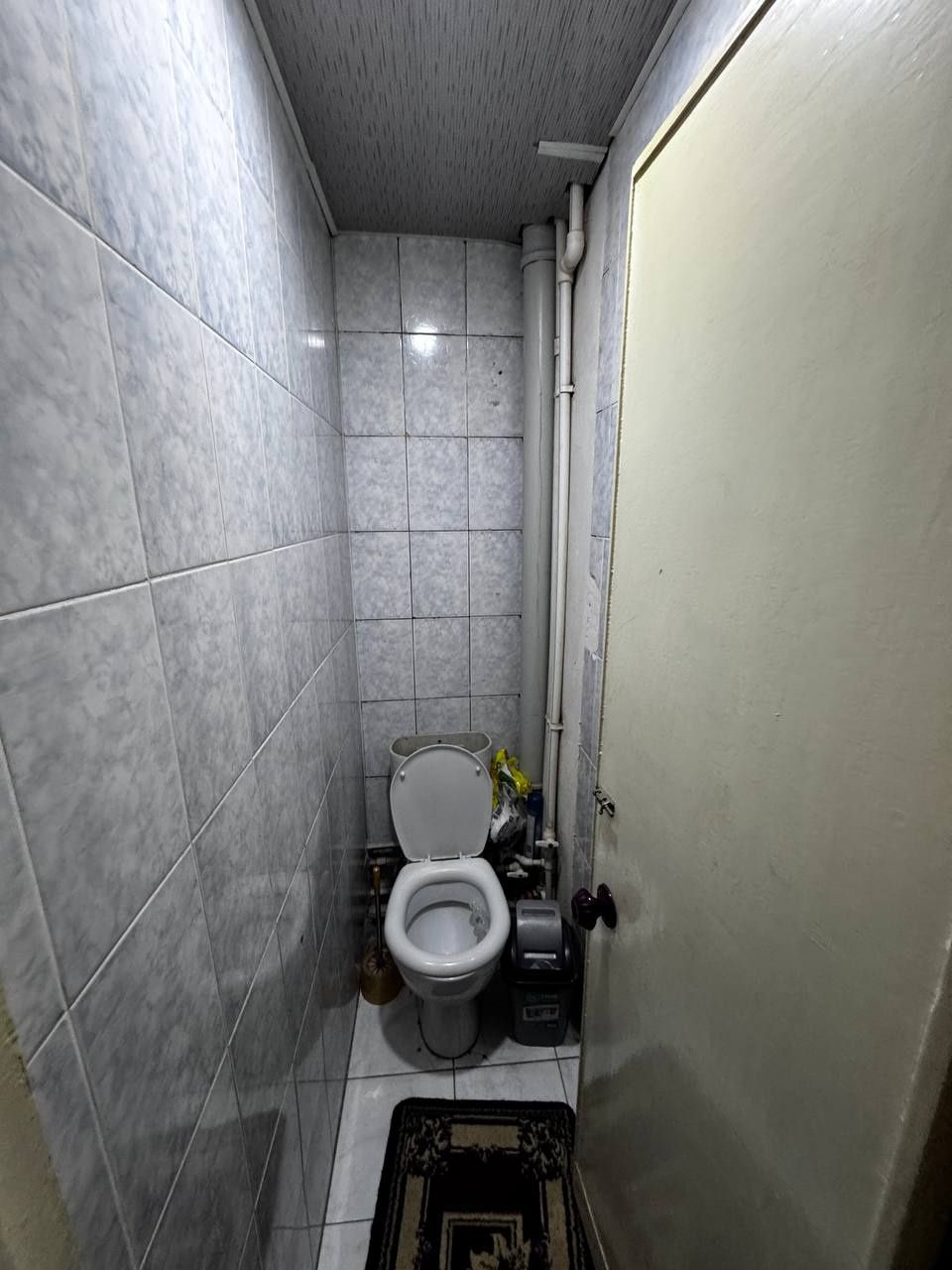Srochno sotiladi 3 xona 2 etaj 1 mikraroyon