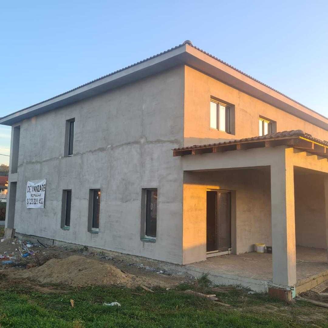 Proprietar vand duplex stil mediteranean langa de padure Str.Parului