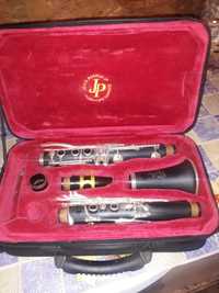 Vând clarinet Japan