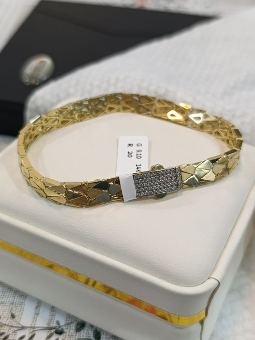 Золотое браслет, производства Турции Проба 585, вес 9,10