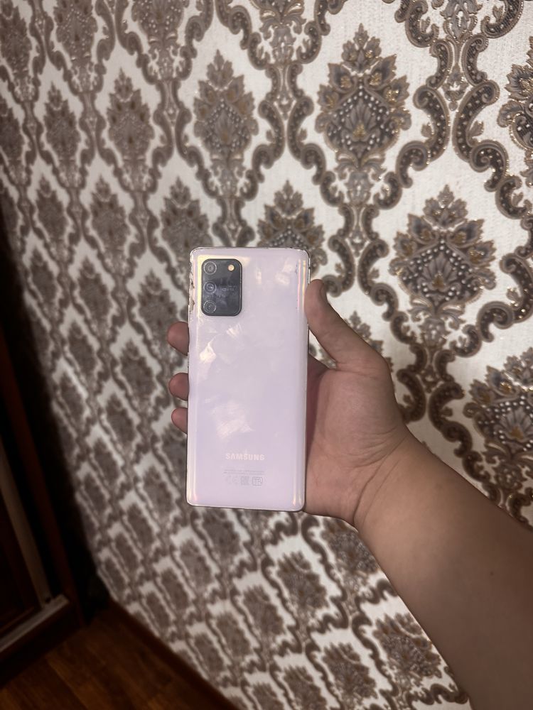 Samsung S10 Lite 128 возможно обмен