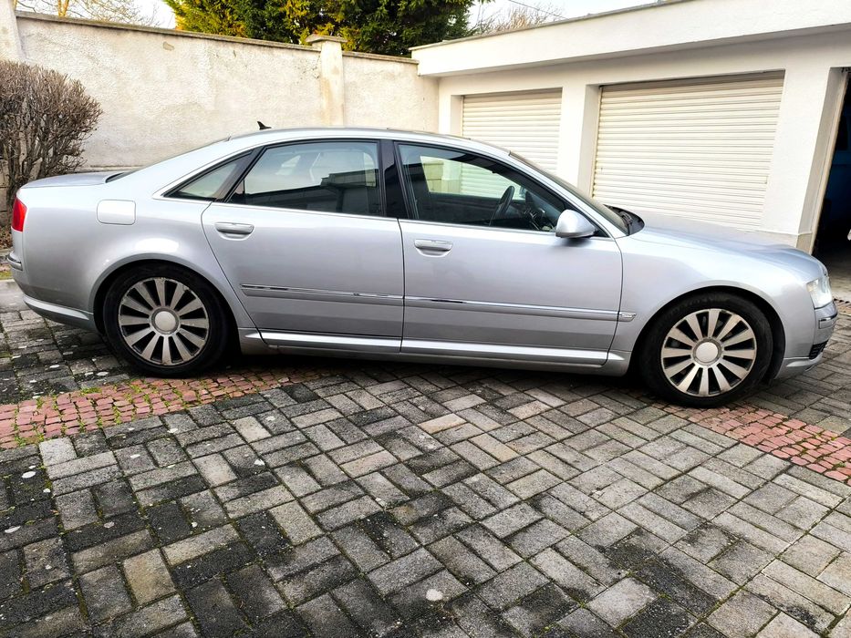 Audi A8 – Отлично състояние, пълно оборудване, без ръжда!