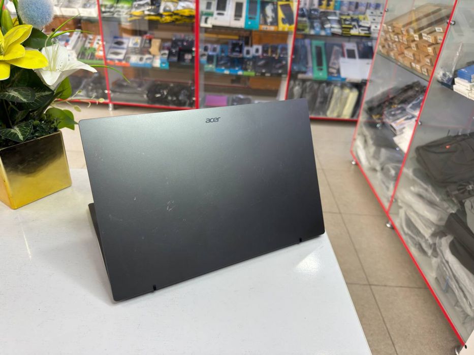 Acer 8/256gb holati choʻtkisidan