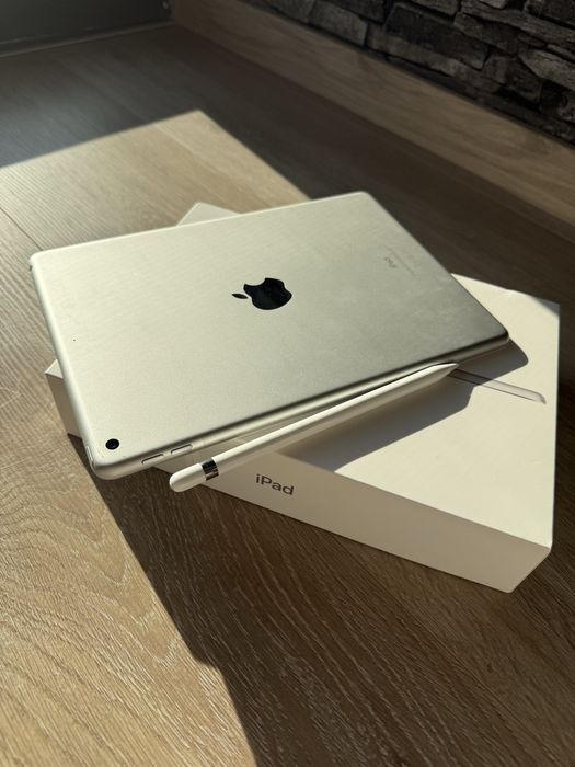 ipad 9th gen, 10’2 (2020)