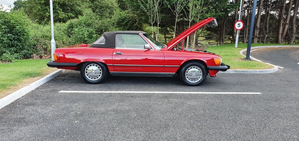 Mercedes 560sl 1986