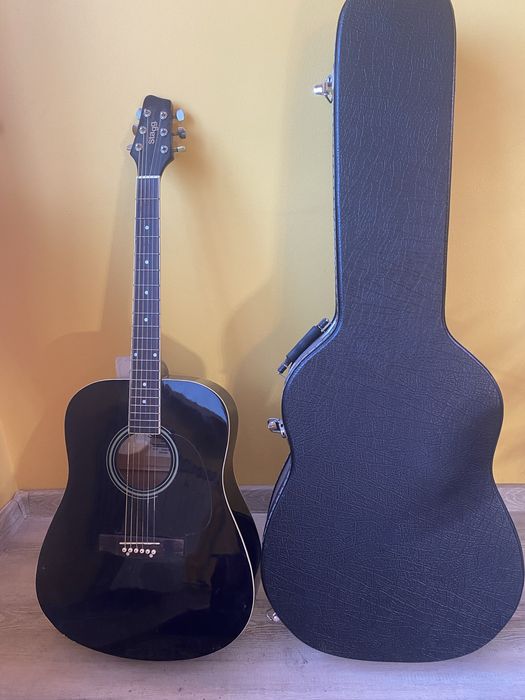 Гитара Stagg с жёстким кофром