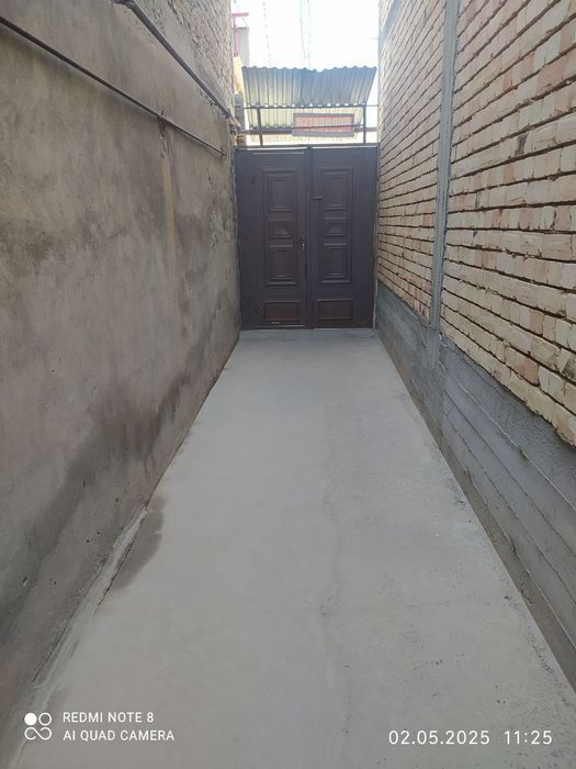 Срочно продается участок сзади рисового рынка 2,1 сотки 3 комнаты