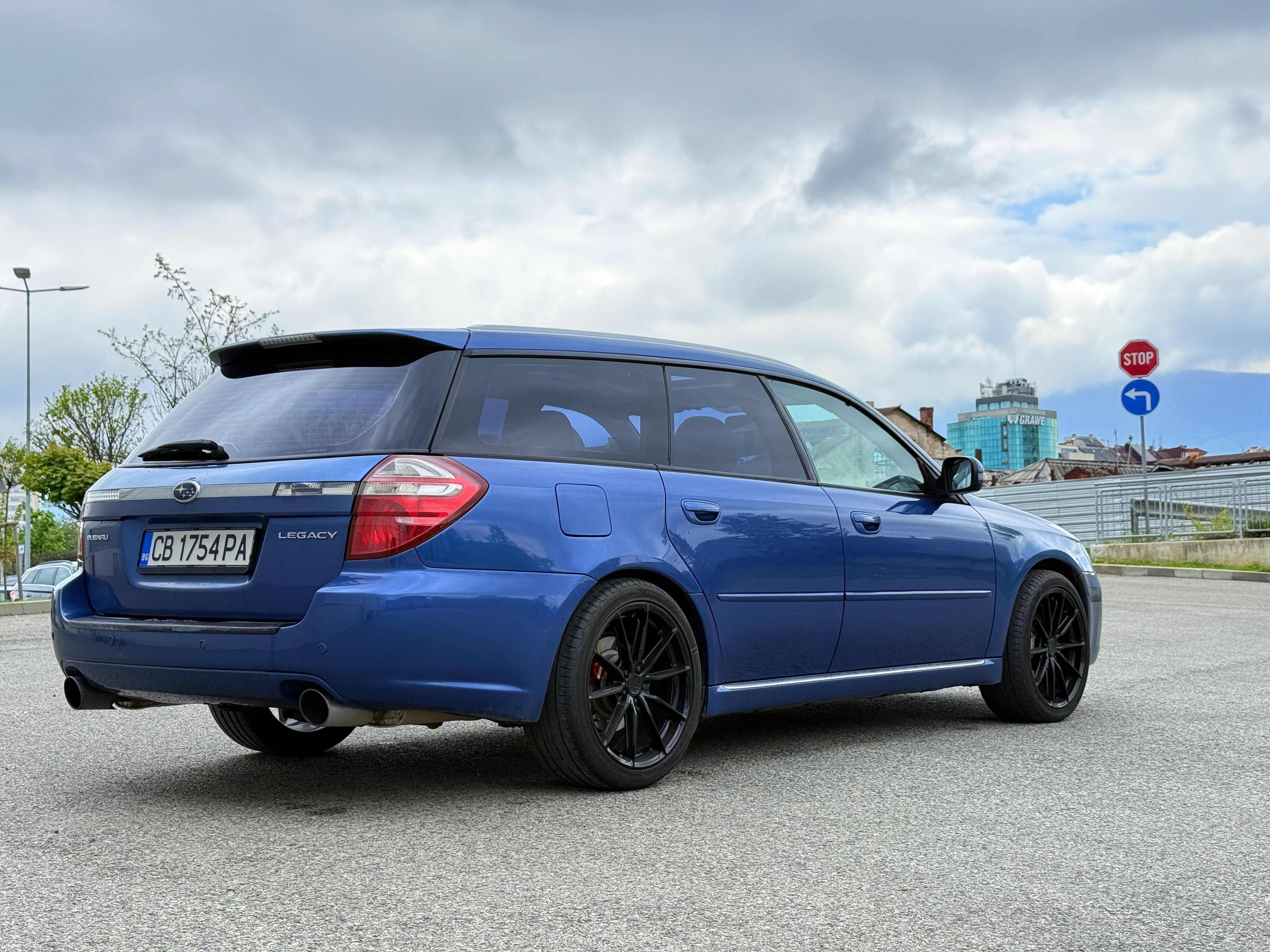 Subaru Legacy 3.0i H6