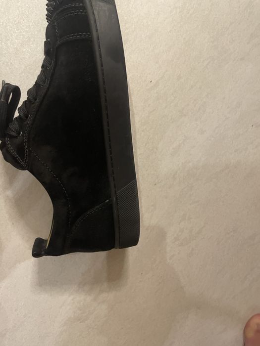 Louboutin junior spike
