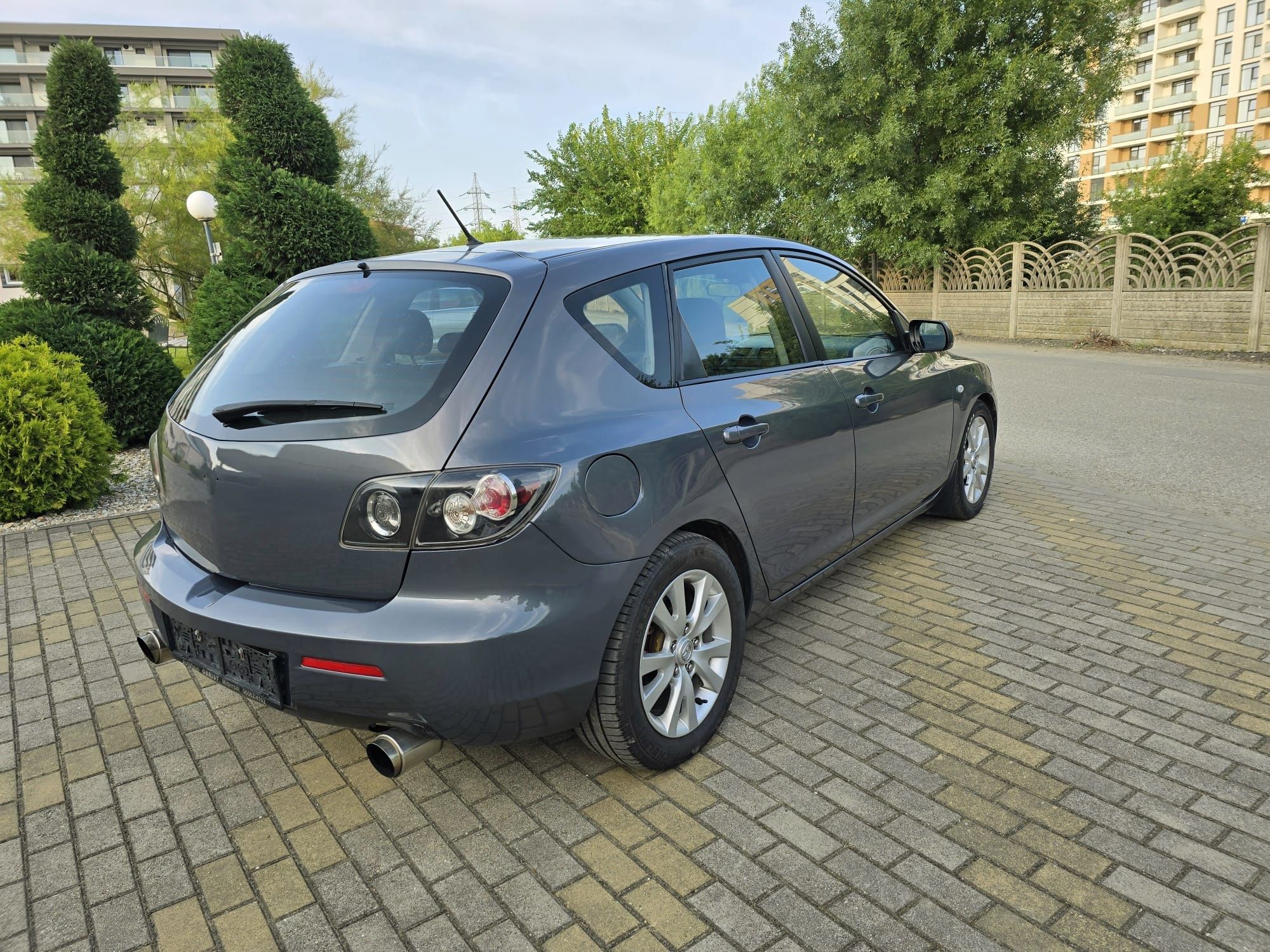 Vând Mazda 3 1.6