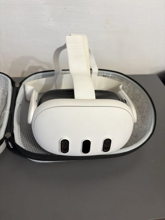 Продам Meta Quest 3 128 GB