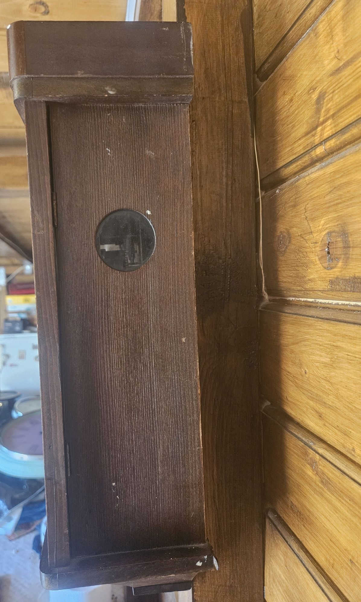 Ceas cu pendul vechi