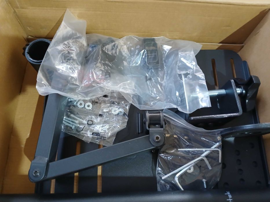 Suport perete Suptek MD6421TP004 pentru monitor + tavă laptop