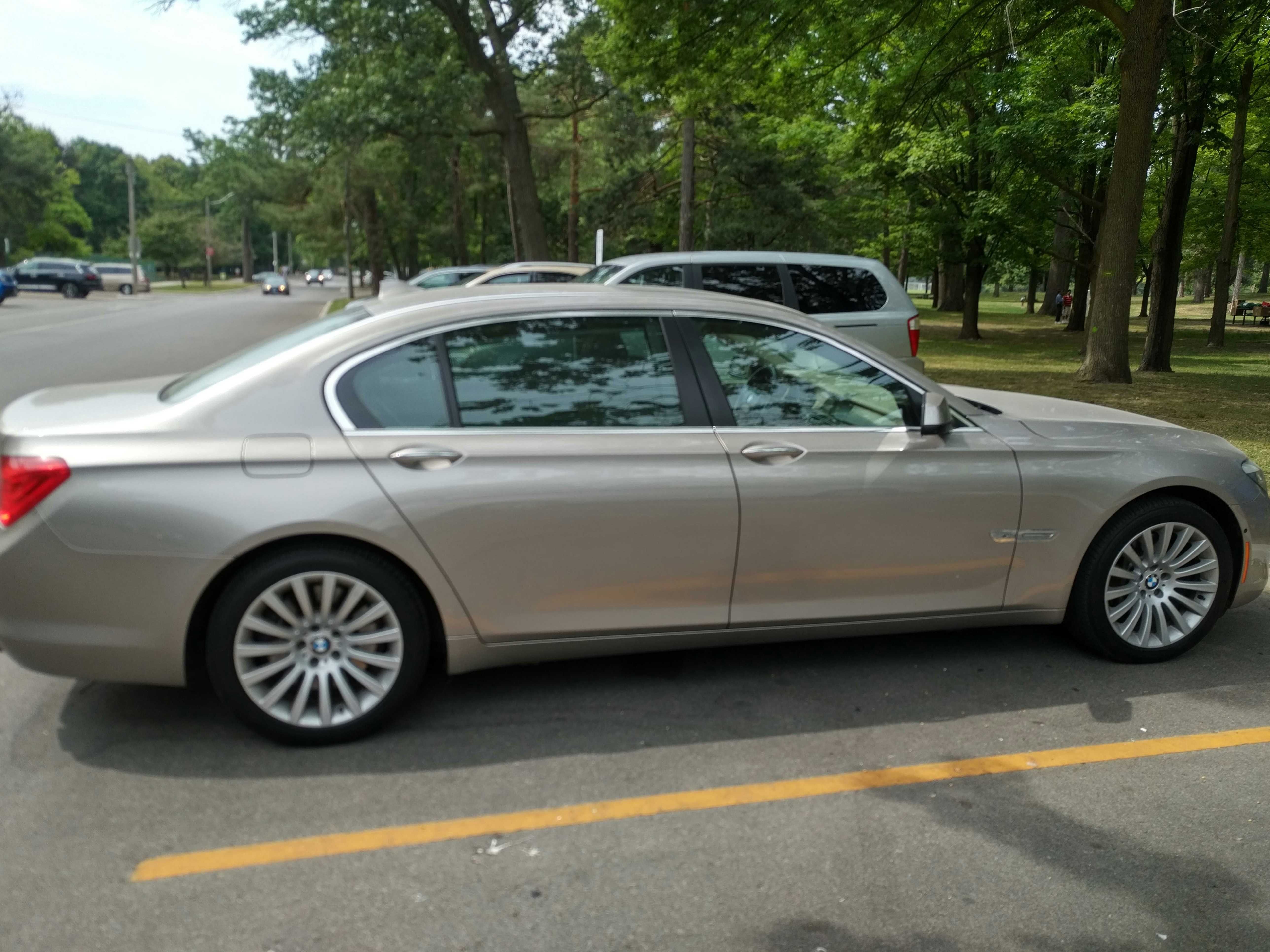 BMW750 LI X Drive