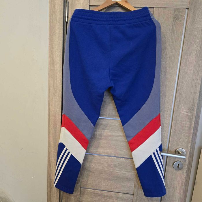 Adidas спортен панталон анцунг