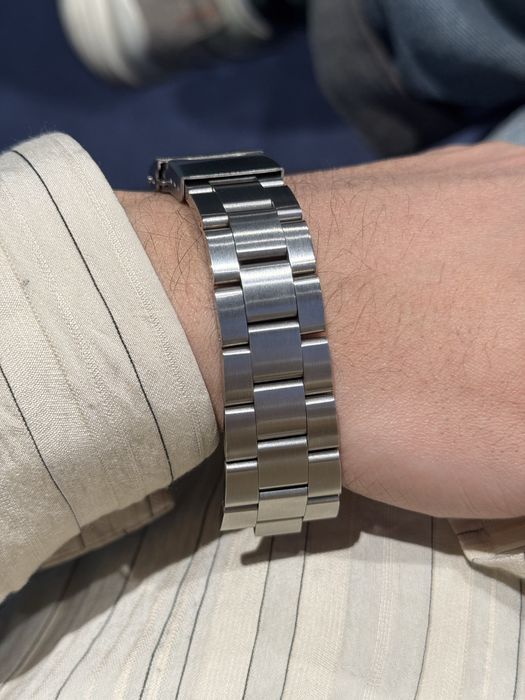 Металлический ремешок для часов 22 мм, серый