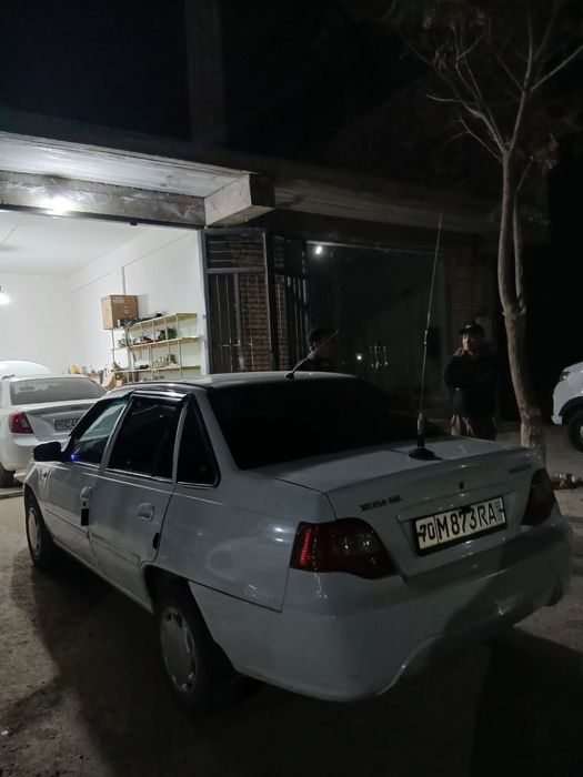 Nexia 2 xolati yaxshi yurib turgan moshina