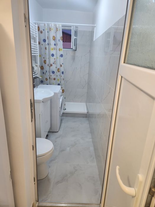 Apartament două camere, recent renovat.