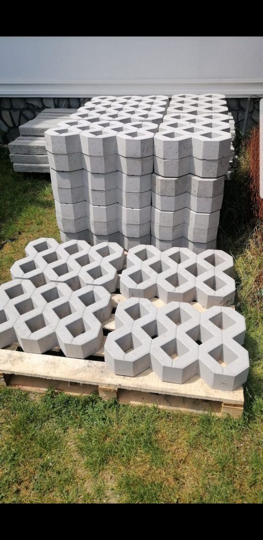 OFERTA SEZONULUI 4+4 GRATIS matrite pavaj ecologic firma constructi