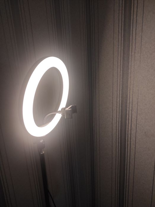 Продам Кольцевую Лампу Для Съёмок