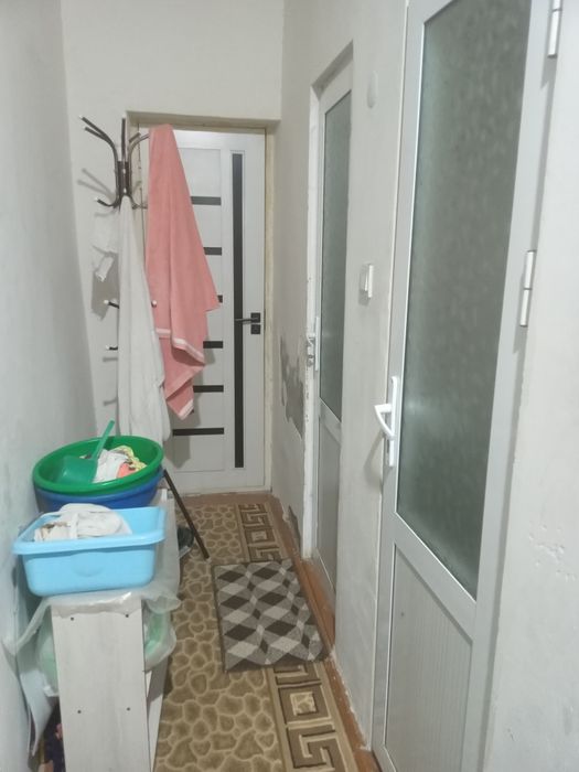 Продаётся дом в цетре города, Тихий район,свет,газ,вода постоянно