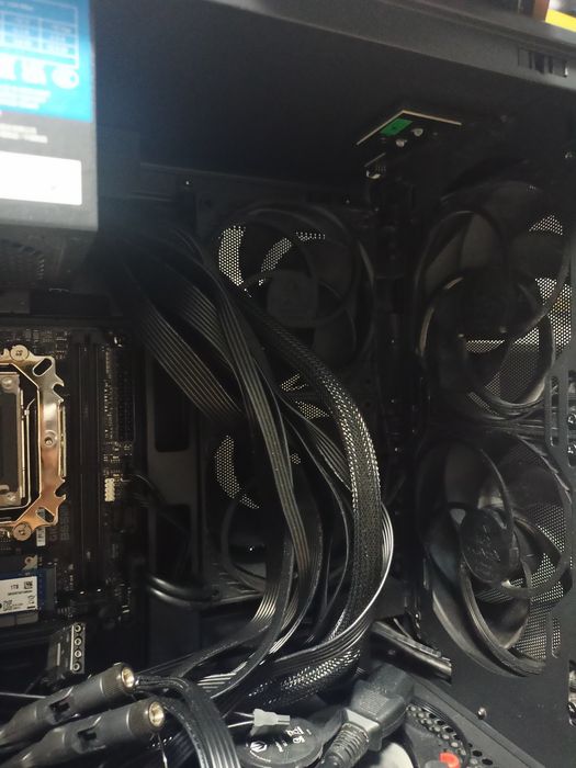 PC Gaming / Ryzen 5 7500f / ITX B650I WIFI BT / 1TB