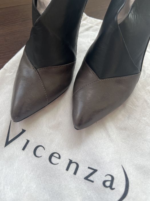 Calvin Klein - страхотни кожени боти